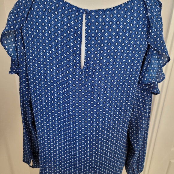 Banana Republic cold shoulder blouse - Picture 5 of 7